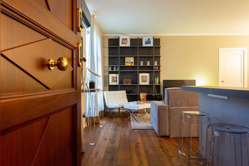 Splendido Appartamento In Piazza San Carlo Turin Exterior foto