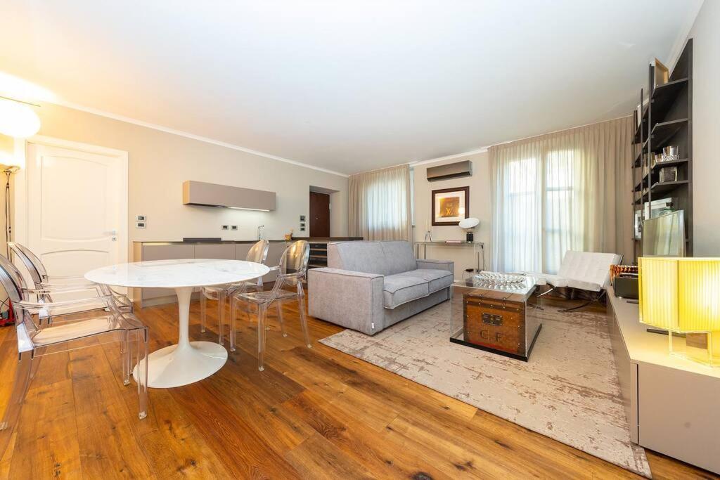 Splendido Appartamento In Piazza San Carlo Turin Exterior foto
